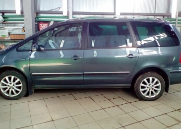 Volkswagen Sharan 1gen rest II 2.0TDI MT (140 л. с.) 
