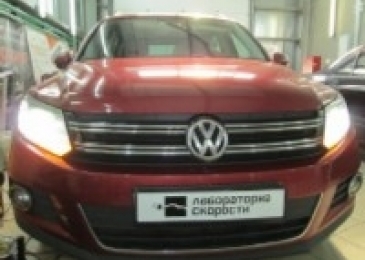 Чип-тюнинг APR с установка даунпайпа на Volkswagen Tiguan 2.0 TSI AT 200hp 2013 года выпуска