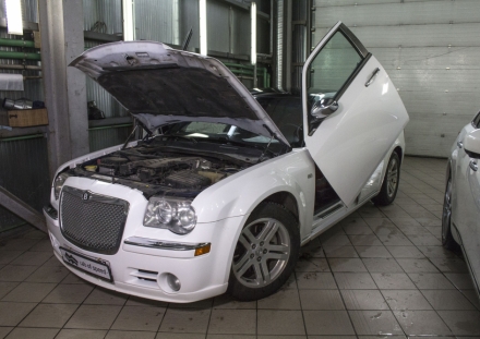 Chrysler 300C 3.5i 249 Hp